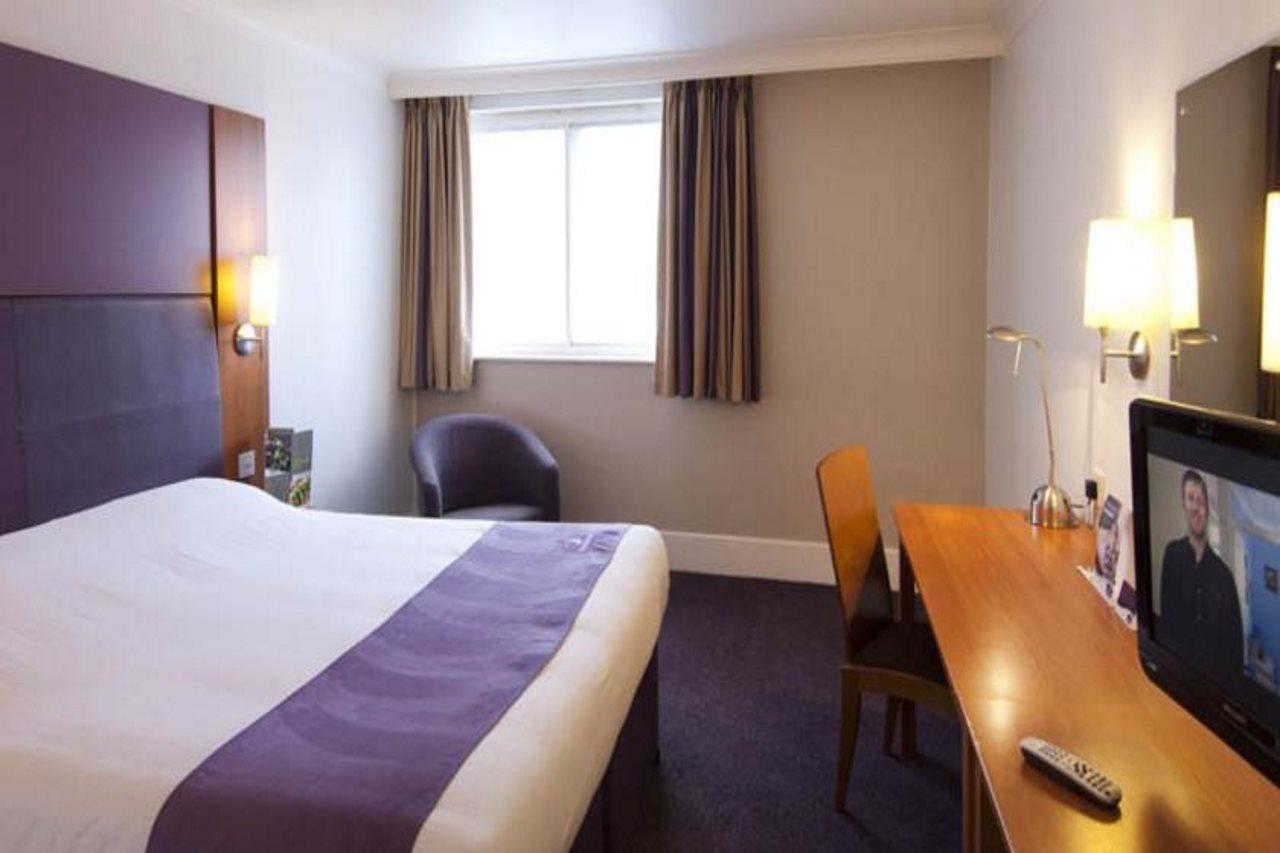 Premier Inn Glasgow Milngavie Εξωτερικό φωτογραφία